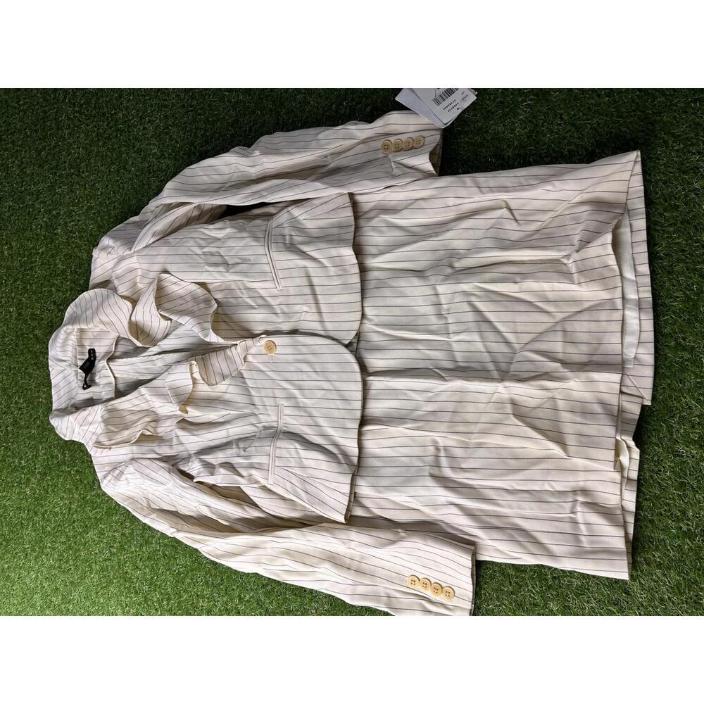 Ralph Lauren Black Label Suit 2 pc Women's 10 Cream Pinstripe Ruffled Suit